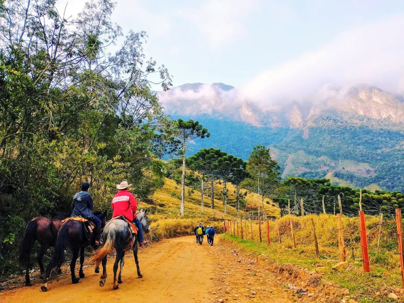 GUIA DE TURISMO – RAFAEL MORAIS
