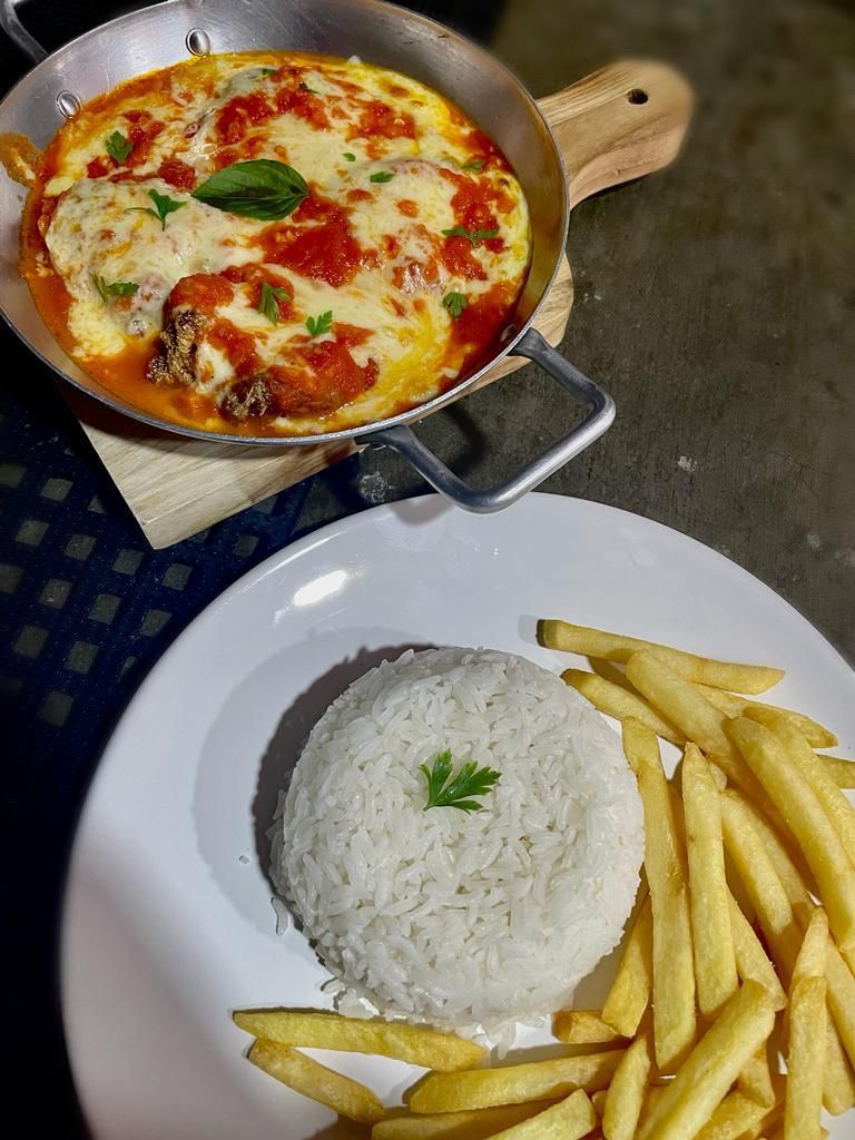 RESTAURANTE THE ROOSTER